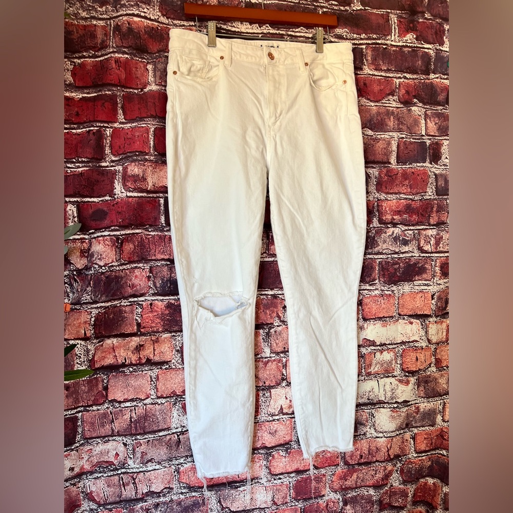 PAIGE Hoxton Ankle High Rise Distressed Skinny Jeans in White
